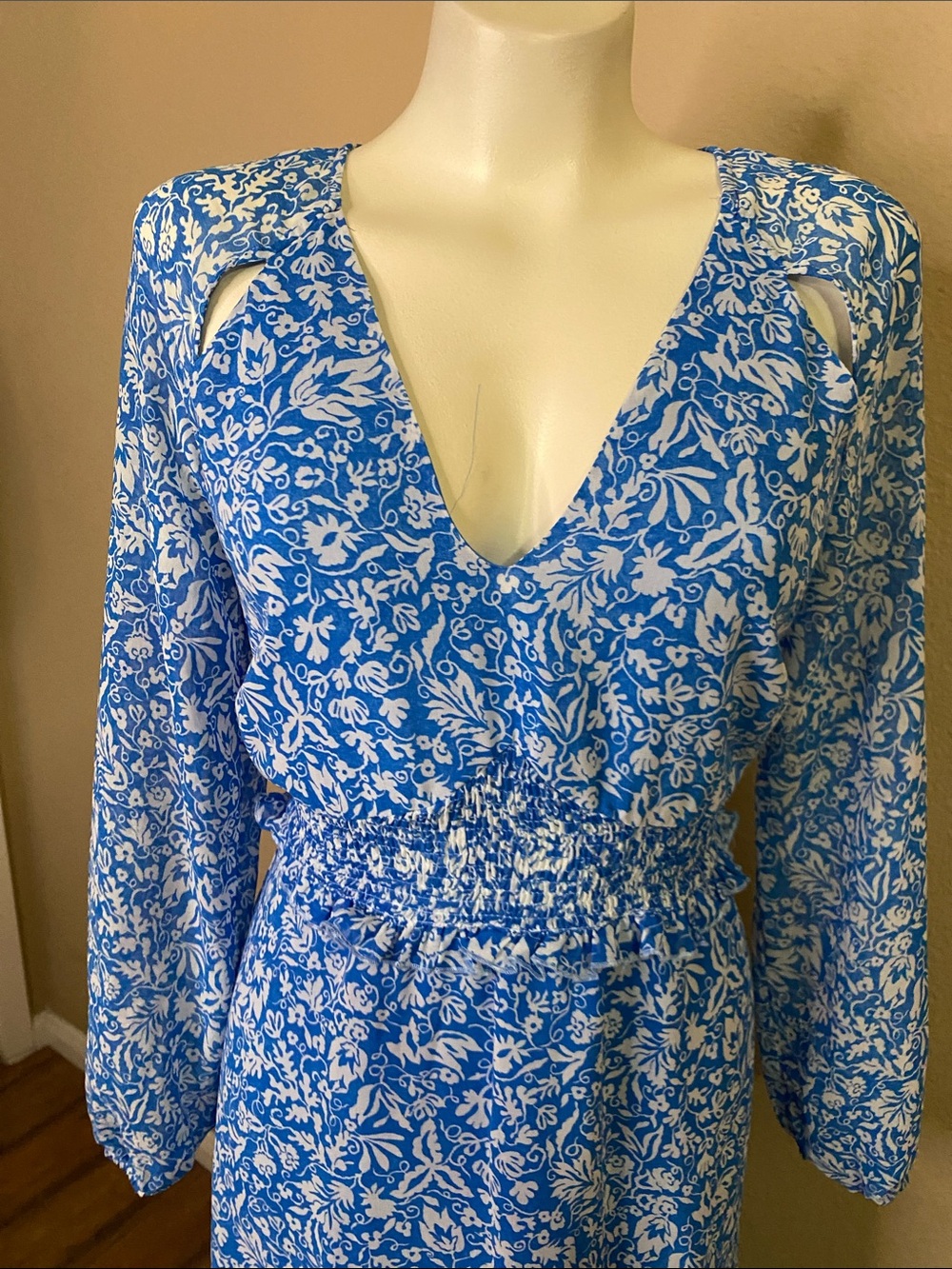 Avec Les Filles Blue and White Floral tiered full flowy skirt Maxi Dress 6 - Picture 2 of 12